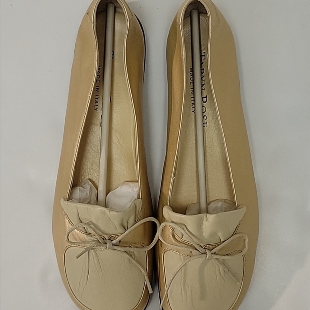 Taryn Rose Cream Leather Flats with Bow Detail